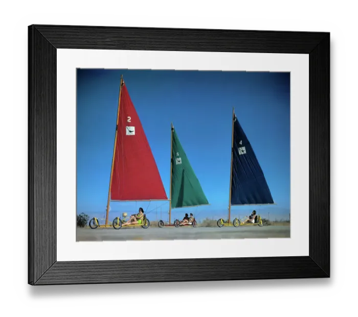Framed Print : Three Sand Gliders on Road Framed Print : Three Sand Gliders on Road