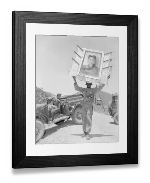 Framed Print : Soldier Holding Governmental Portrait While Transporting After Battle Framed Print : Soldier Holding Governmental Portrait While Transporting After Battle
