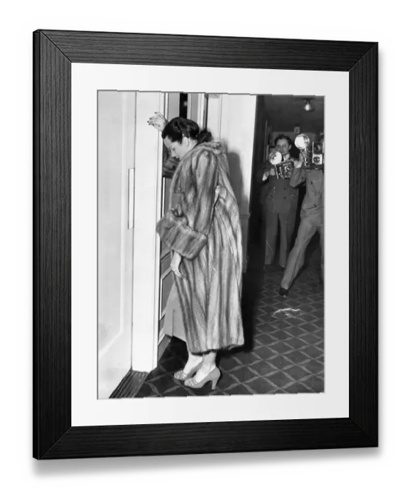 Framed Print : Virginia Hill Wearing Fur Coat Framed Print : Virginia Hill Wearing Fur Coat