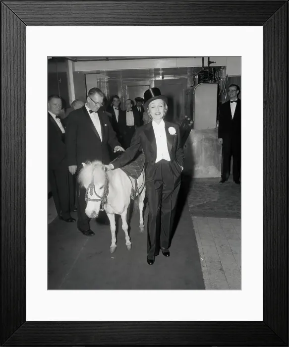 Framed Print : Marlene Dietrich At Waldorf Astoria Framed Print : Marlene Dietrich At Waldorf Astoria