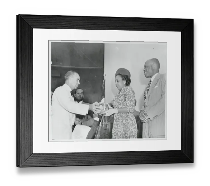 Framed Print : Haitian First Lady Receiving Flowers Framed Print : Haitian First Lady Receiving Flowers