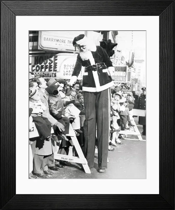 Framed Print : Santa Claus Stilt Walker with Crowd at Macy's Thanksgiving Parade Framed Print : Santa Claus Stilt Walker with Crowd at Macy's Thanksgiving Parade