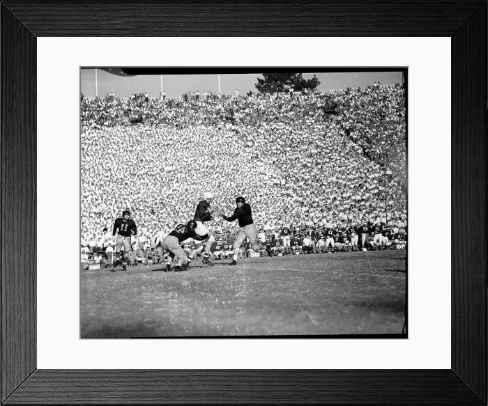 Framed Print : Completed Pass in the Stanford - California Game Framed Print : Completed Pass in the Stanford - California Game