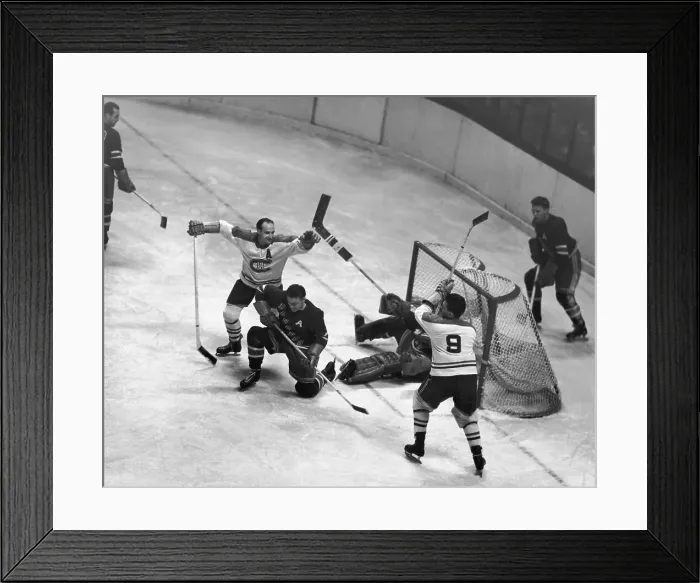 Framed Print : Maurice Richard Scoring During Game Framed Print : Maurice Richard Scoring During Game