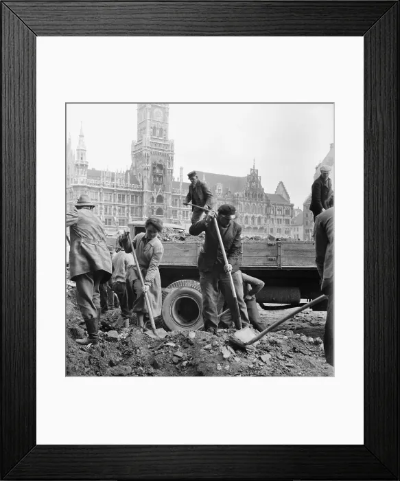 Framed Print : Volunteers Work Through Rubble in Munich Framed Print : Volunteers Work Through Rubble in Munich