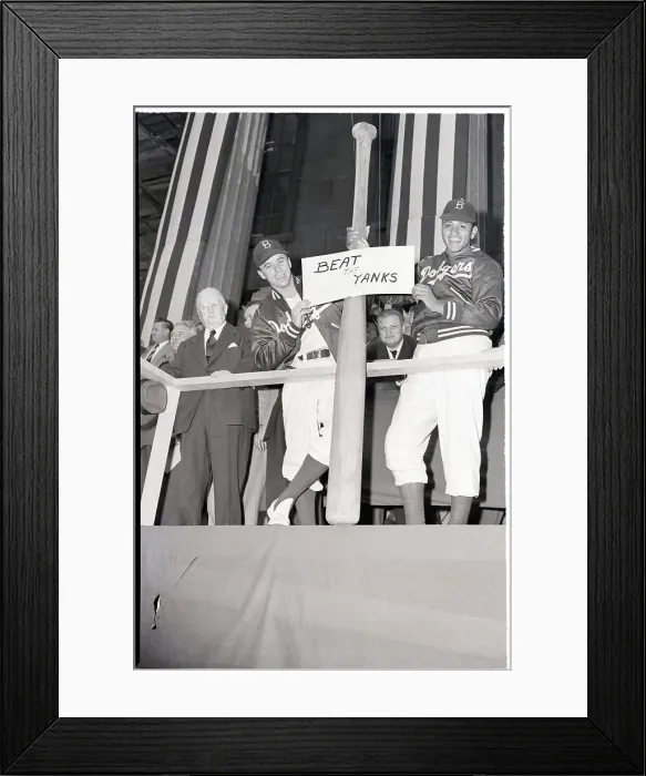 Framed Print : Pw. Reese & D.Newcombe Hold Giant Bat Framed Print : Pw. Reese & D.Newcombe Hold Giant Bat
