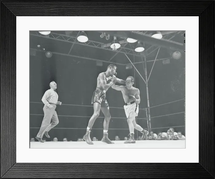 Framed Print : Steve Beloise Fighting Robinson Framed Print : Steve Beloise Fighting Robinson