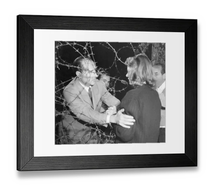 Framed Print : Ingrid Bergman with Roberto Rossellini on Movie Set Framed Print : Ingrid Bergman with Roberto Rossellini on Movie Set