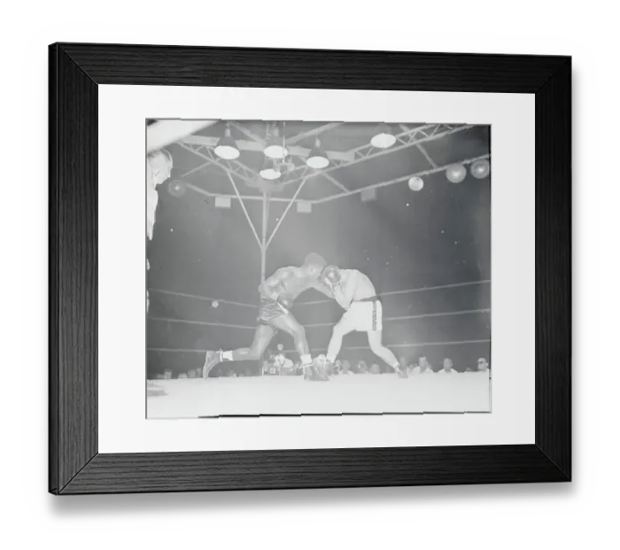 Framed Print : Gus Lesnevich Fighting Ezzard Charles Framed Print : Gus Lesnevich Fighting Ezzard Charles