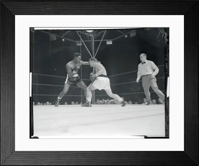 Framed Print : Ezzard Charles Punching Gus Lesnevich Framed Print : Ezzard Charles Punching Gus Lesnevich
