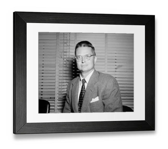 Framed Print : Portrait of Carlton Skinner Framed Print : Portrait of Carlton Skinner