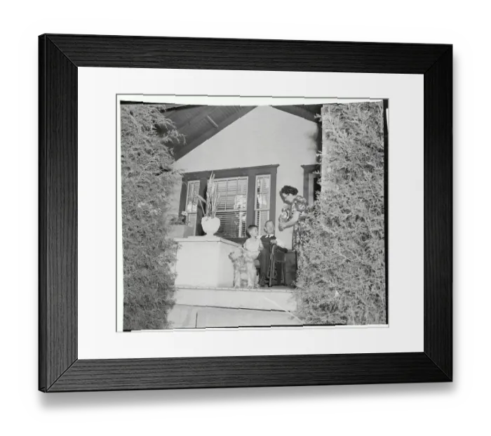 Framed Print : Sexton Family Enjoying Themselves at Home Framed Print : Sexton Family Enjoying Themselves at Home