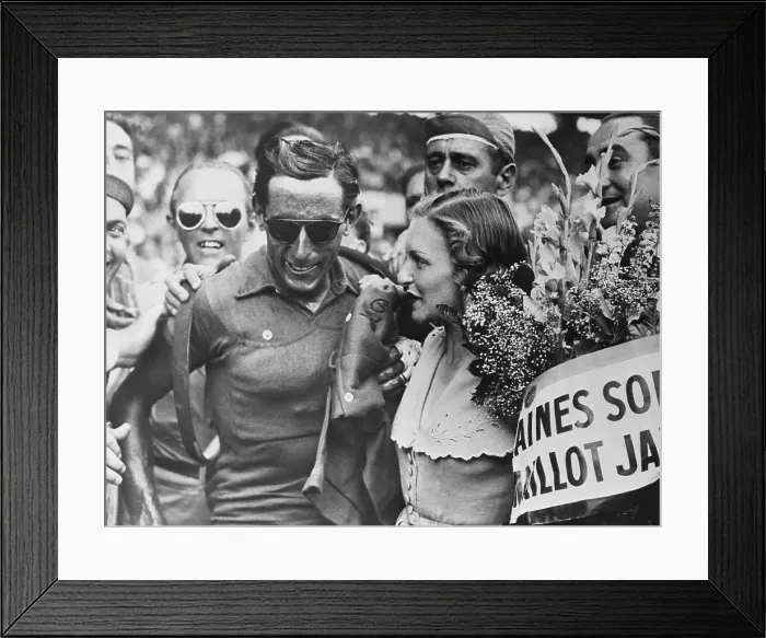 Framed Print : Fausto Coppi's 1949 Tour de France Arrival Framed Print : Fausto Coppi's 1949 Tour de France Arrival