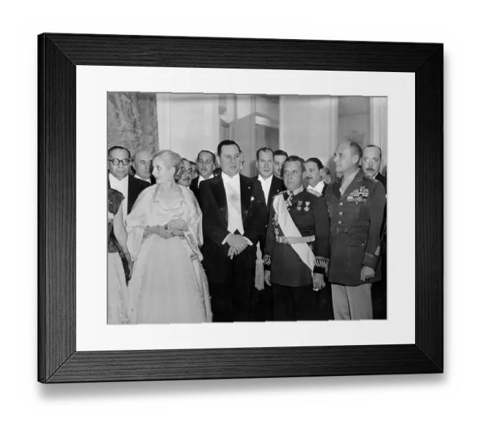 Framed Print : Juan Peron with Wife and Dignitaries Framed Print : Juan Peron with Wife and Dignitaries