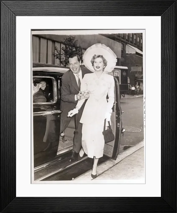 Framed Print : Milton Berle and Joyce Matthews Remarry Framed Print : Milton Berle and Joyce Matthews Remarry