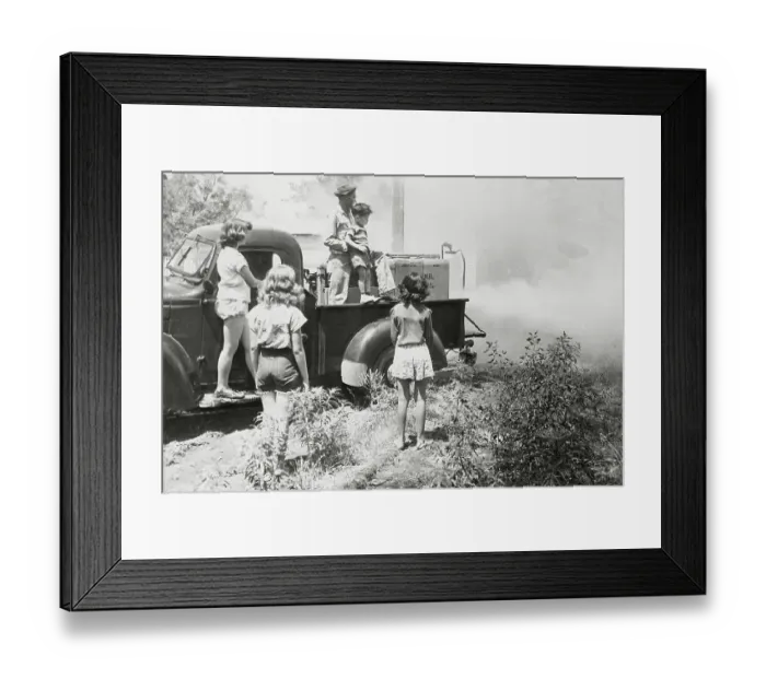 Framed Print : Man with Children Gazing at Polio Vaccine Spraying from Afar Framed Print : Man with Children Gazing at Polio Vaccine Spraying from Afar