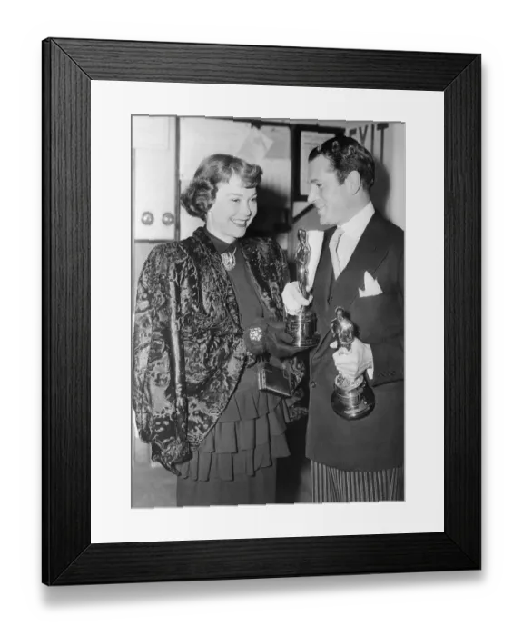 Framed Print : Laurence Olivier Receives Oscar Award Framed Print : Laurence Olivier Receives Oscar Award