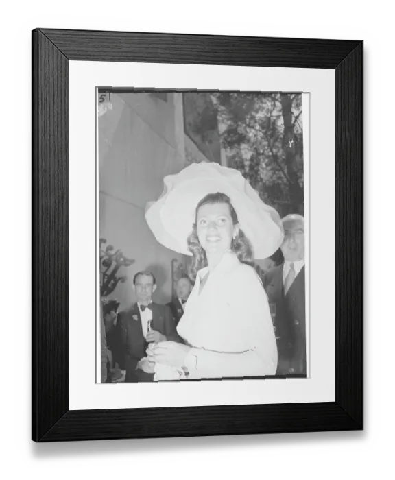 Framed Print : Portrait of Rita Hayworth Framed Print : Portrait of Rita Hayworth