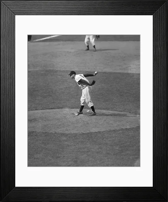 Framed Print : Vic Raschi On The Mound Framed Print : Vic Raschi On The Mound