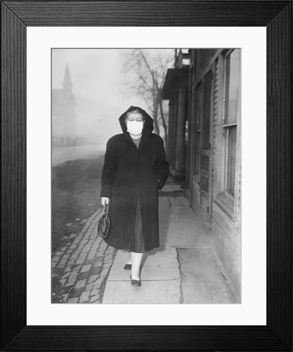 Framed Print : Woman Wearing Surgical Mask While Strolling on the Street Framed Print : Woman Wearing Surgical Mask While Strolling on the Street