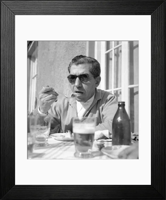 Framed Print : Lucky Luciano Eating After Golf Game Framed Print : Lucky Luciano Eating After Golf Game