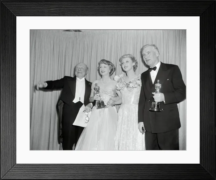Framed Print : Film Celebrities Attending Oscars Ceremony Framed Print : Film Celebrities Attending Oscars Ceremony