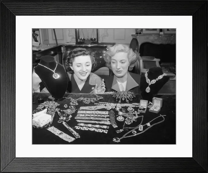 Framed Print : Admiring Jewels