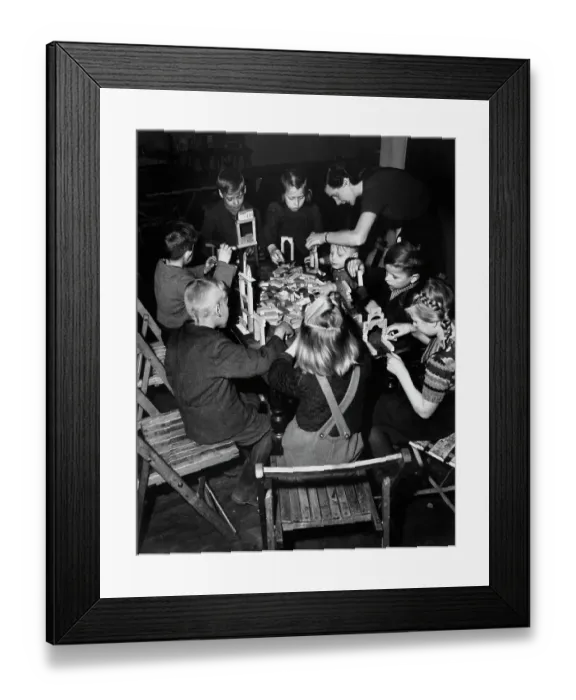 Framed Print : Refugee Children In Berlin Framed Print : Refugee Children In Berlin