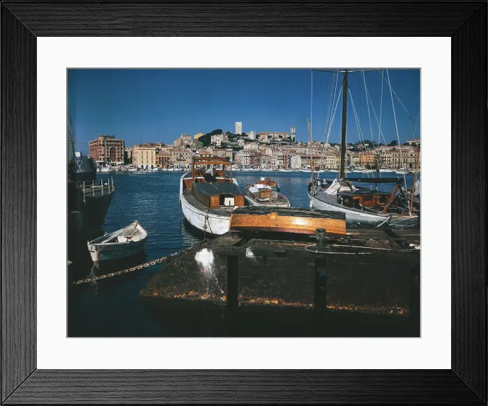 Framed Print : Pontoon Being Used as Mooring Framed Print : Pontoon Being Used as Mooring