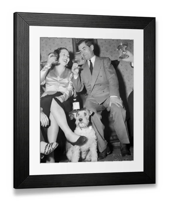 Framed Print : Lucky Luciano Drinking with Woman at House Party Framed Print : Lucky Luciano Drinking with Woman at House Party