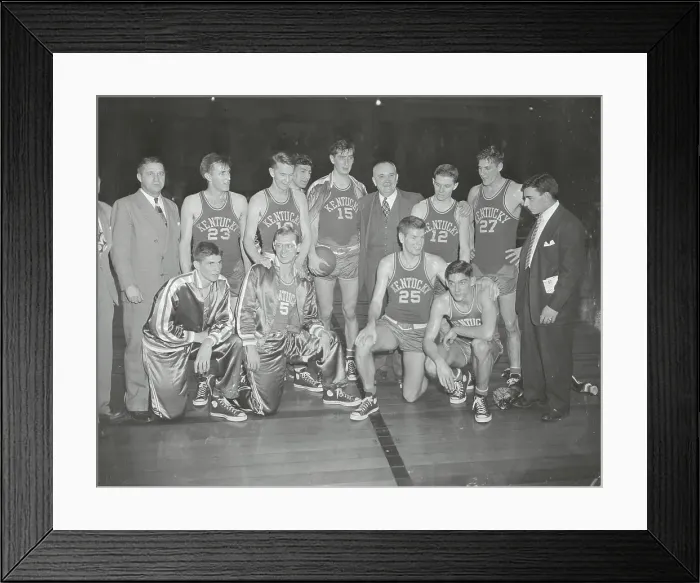 Framed Print : Western Kentucky Basketball Team Framed Print : Western Kentucky Basketball Team
