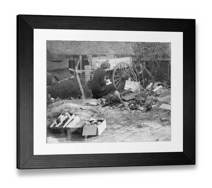 Framed Print : Vampire Slayer Investigation Framed Print : Vampire Slayer Investigation