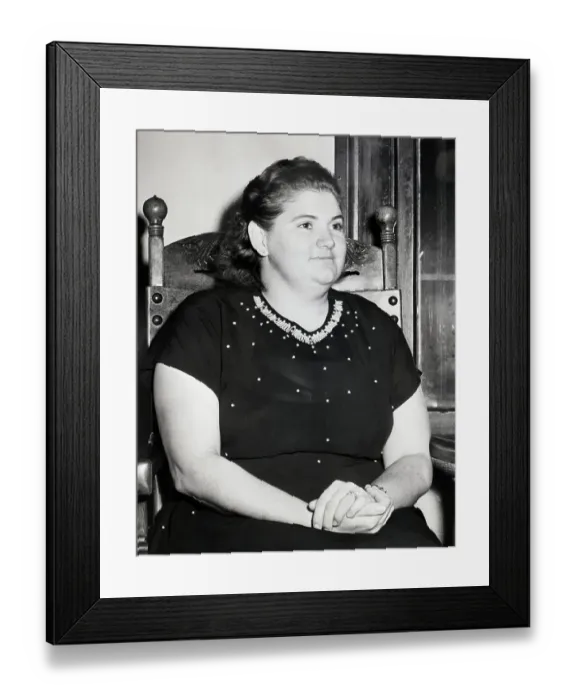 Framed Print : Murderer Martha Beck Following Her Arraignment Framed Print : Murderer Martha Beck Following Her Arraignment