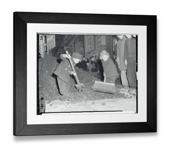 Framed Print : Children Shoveling Coal