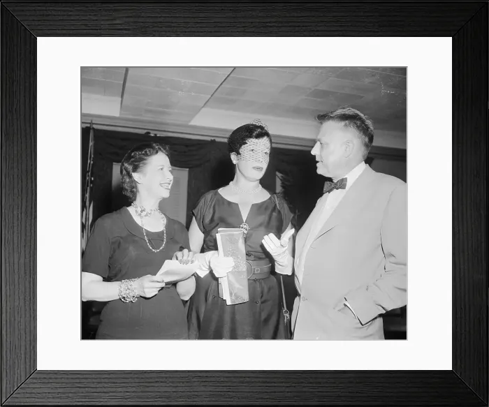 Framed Print : Dr. Kinsey Speaking to Students at University of California Framed Print : Dr. Kinsey Speaking to Students at University of California