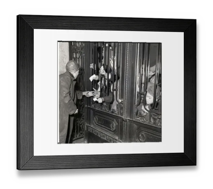 Framed Print : Refugees in Shanghai