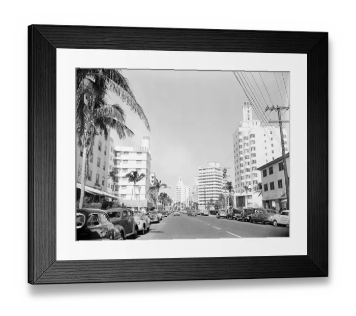 Framed Print : Collins Avenue from the South