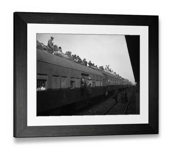 Framed Print : Refugees Crowding the Roofs of Train Cars Framed Print : Refugees Crowding the Roofs of Train Cars