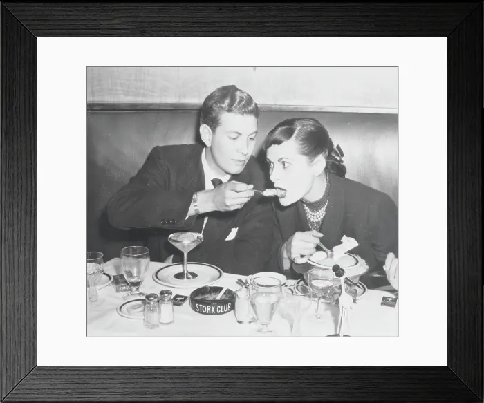 Framed Print : Mr. and Mrs. Harry Cushing Eating Ice cream Framed Print : Mr. and Mrs. Harry Cushing Eating Ice cream