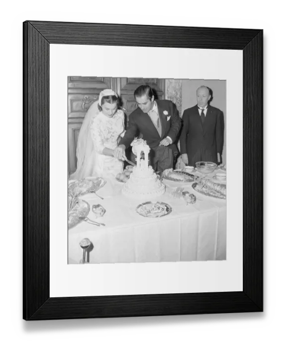 Framed Print : Tyrone Power and Bride Linda Christiian Cut Wedding Cake Framed Print : Tyrone Power and Bride Linda Christiian Cut Wedding Cake