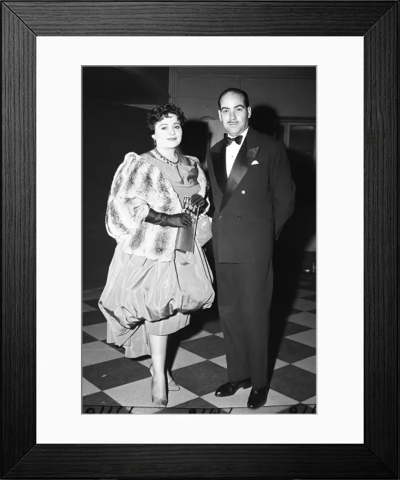 Framed Print : Victoria De Angeles And Enrique Magrina