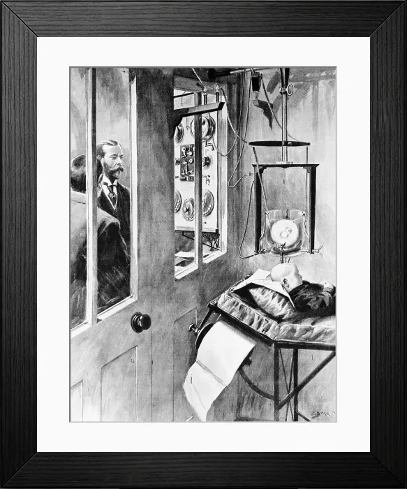 Framed Print : King Looking Ar X-Ray Patient Behind Wal