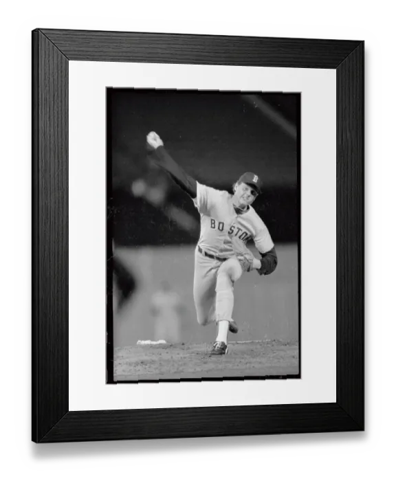 Framed Print : Roger Clemens in Strong Pitching Position Framed Print : Roger Clemens in Strong Pitching Position