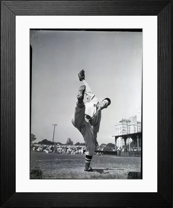 Framed Print : Lefty Grove Showing Pitching Form Framed Print : Lefty Grove Showing Pitching Form