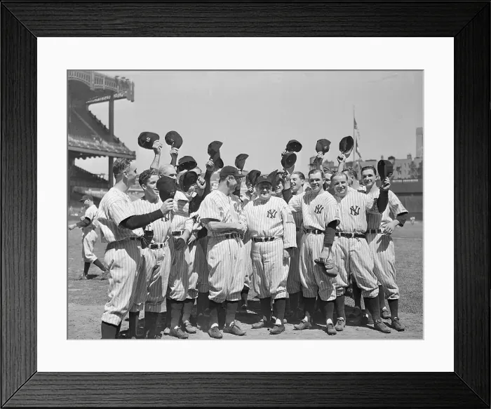 Framed Print : Lou Gehrig Getting Cheers from Yankees for 2000th Game Framed Print : Lou Gehrig Getting Cheers from Yankees for 2000th Game