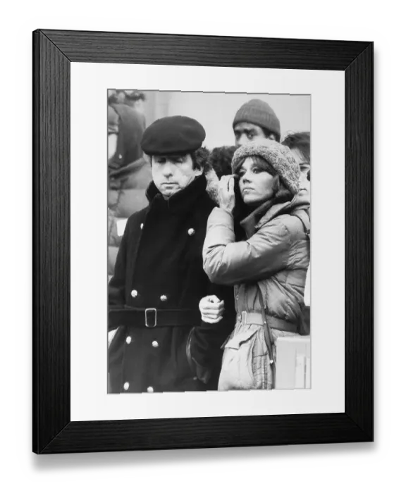 Framed Print : Jane Fonda and Tom Hayden at Vigil Framed Print : Jane Fonda and Tom Hayden at Vigil