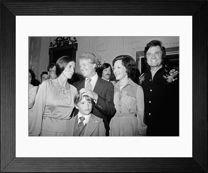 Framed Print : Johnny Cash with Wife June Carter Framed Print : Johnny Cash with Wife June Carter