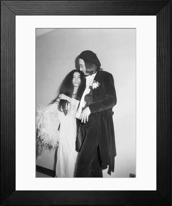 Framed Print : John Lennon and Yoko Ono at Grammys Backstage Framed Print : John Lennon and Yoko Ono at Grammys Backstage