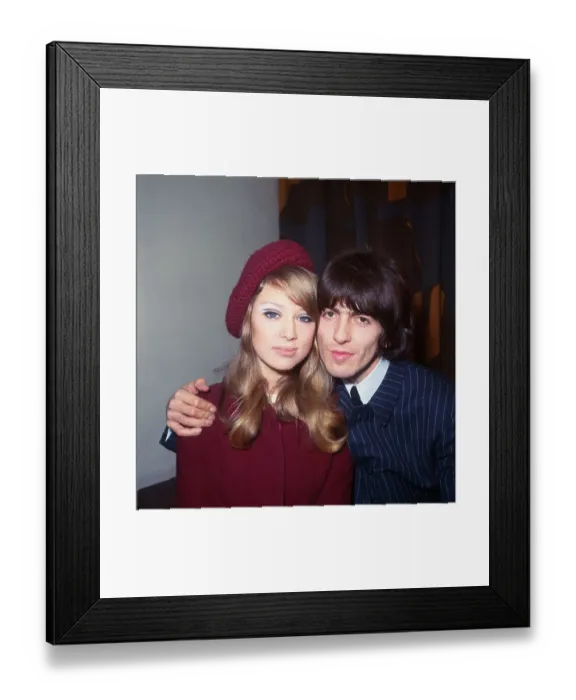 Framed Print : Newlyweds Patti Boyd and George Harrison Framed Print : Newlyweds Patti Boyd and George Harrison