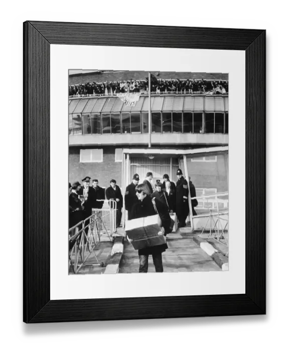 Framed Print : Ringo Starr Holding Present Framed Print : Ringo Starr Holding Present